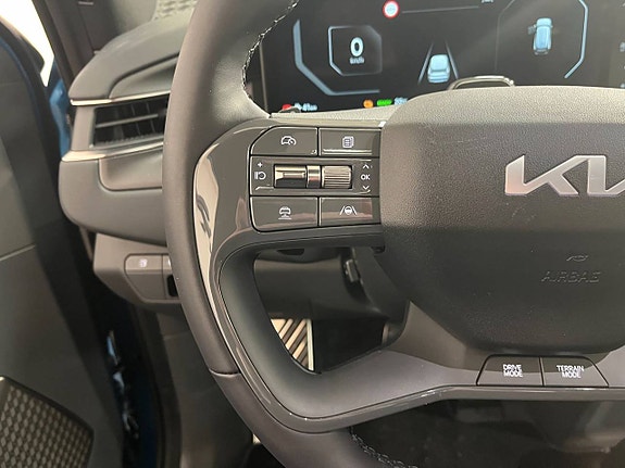 Kia EV9 14 of 18