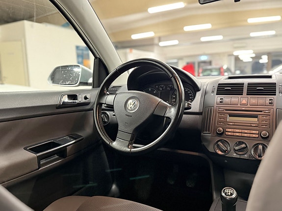 Volkswagen Polo 11 of 12