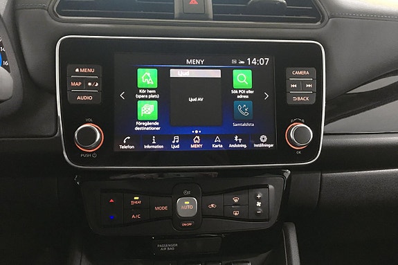 Nissan Leaf 10 of 12