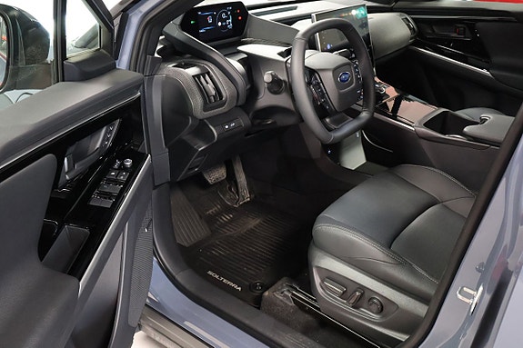 Subaru Solterra 7 of 11