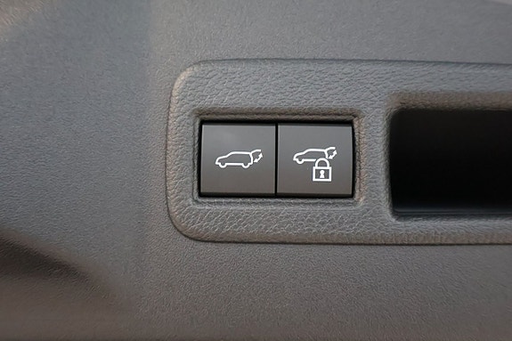 Subaru Solterra 6 of 11