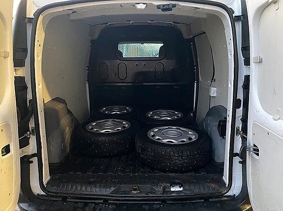 Renault Kangoo Express 9 of 12