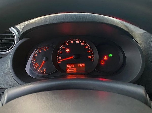 Renault Kangoo Express 8 of 12