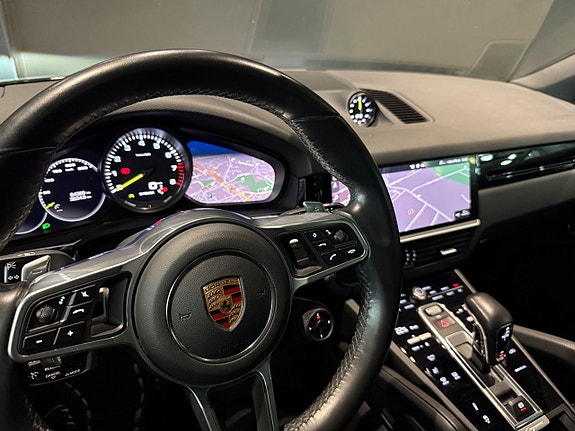 Porsche Cayenne Coupe 21 of 30