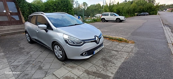 Renault Clio 18 of 18
