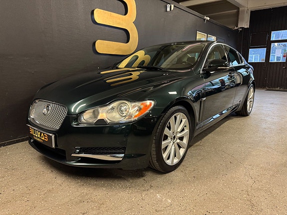 Jaguar XF 4 of 24