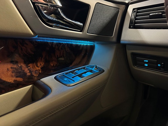 Jaguar XF 21 of 24