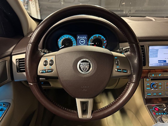 Jaguar XF 24 of 24