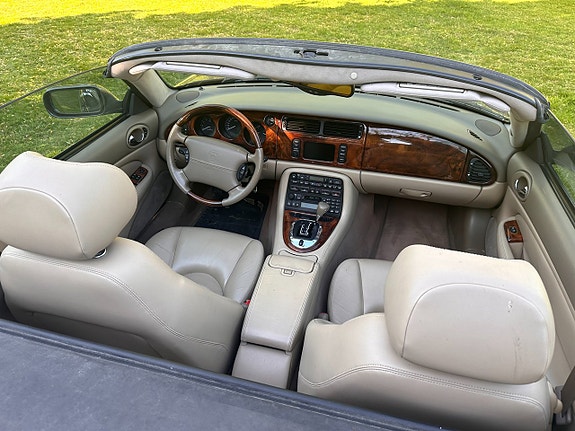 Jaguar XKR 8 of 10