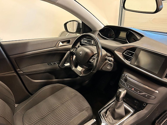 Peugeot 308 5 of 5
