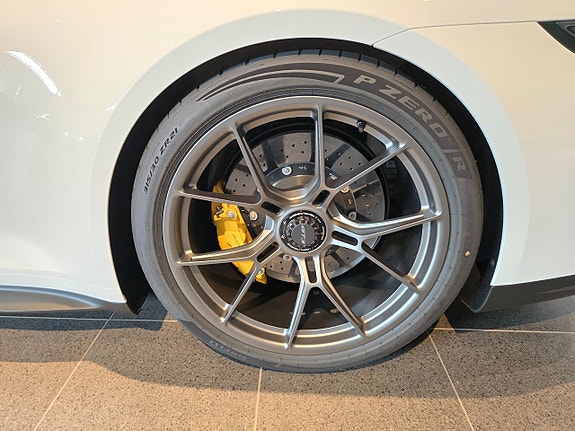 Porsche 911 GT3 10 of 10