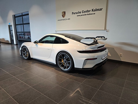 Porsche 911 GT3 8 of 10