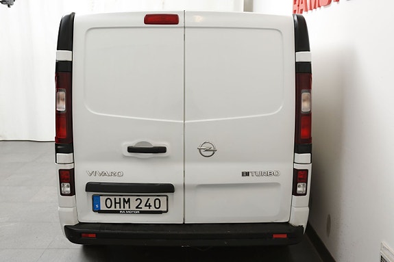 Opel Vivaro 5 of 5