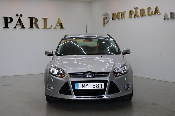 Ford Focus 2 of 10