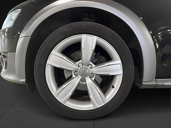 Audi A4 allroad 9 of 18