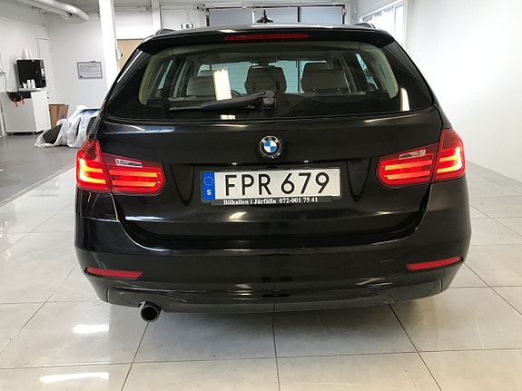 BMW 318 4 of 5
