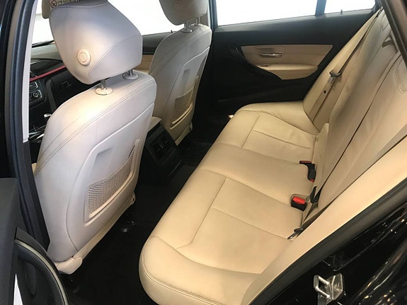 BMW 318 18 of 22