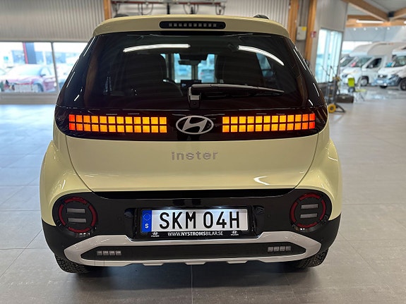 Hyundai IONIQ 3 of 13