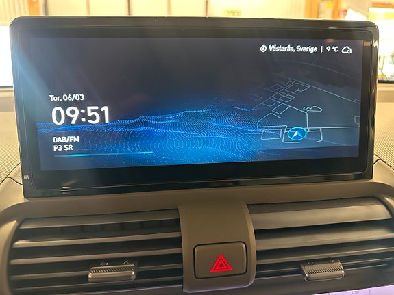 Hyundai IONIQ 13 of 13