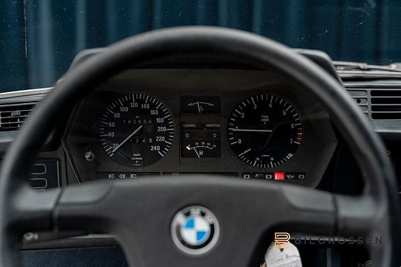BMW 635 22 of 26