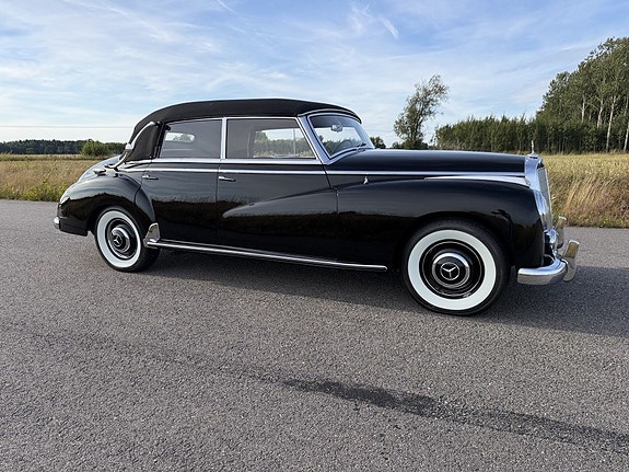Mercedes-Benz W186 8 of 30