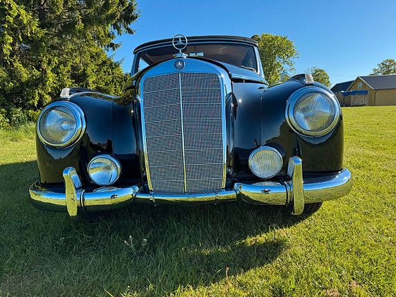 Mercedes-Benz W186 15 of 30