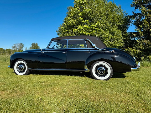 Mercedes-Benz W186 13 of 30