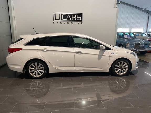 Hyundai i40 2 of 16