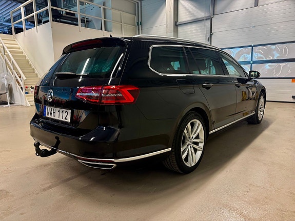 Volkswagen Passat 3 of 5