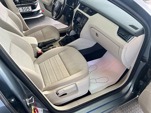 Skoda Octavia 12 of 16