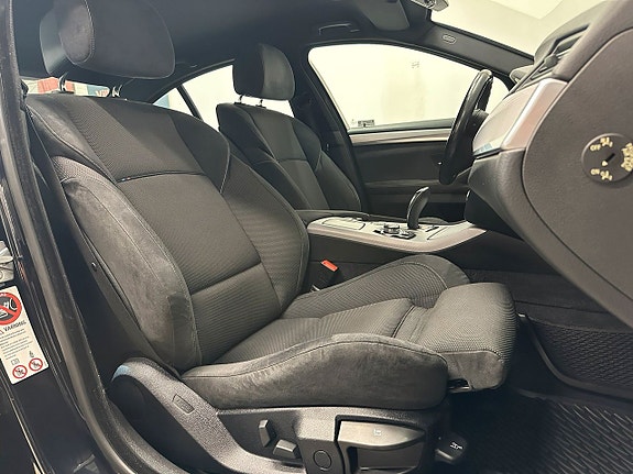 BMW 520 10 of 16