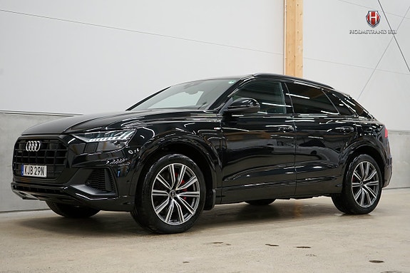 Audi Q8 3 of 5