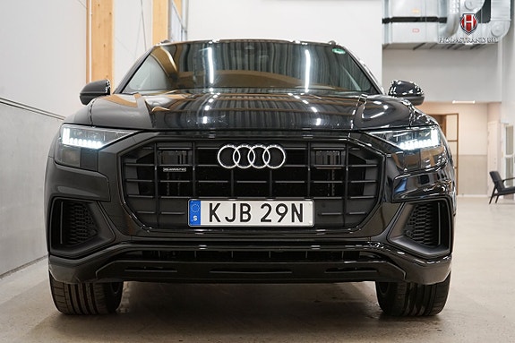 Audi Q8 5 of 5