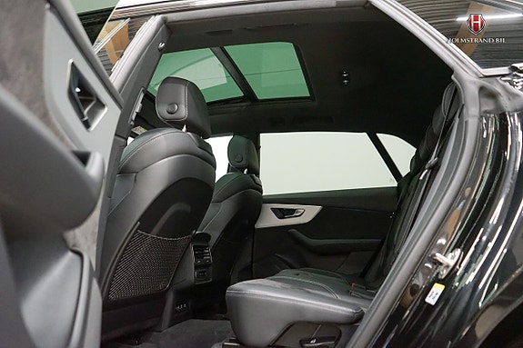 Audi Q8 14 of 27