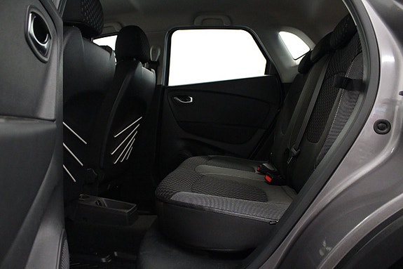 Renault Captur 13 of 27