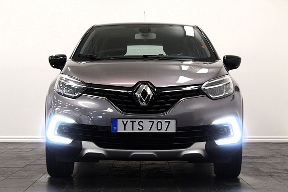 Renault Captur 2 of 27