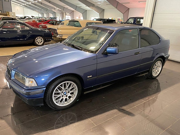 BMW 318 5 of 5