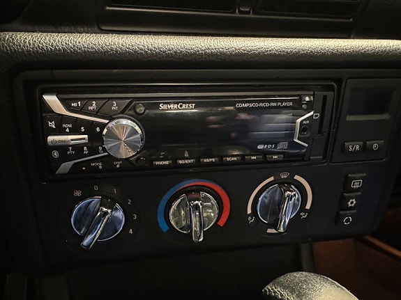 BMW 318 19 of 23