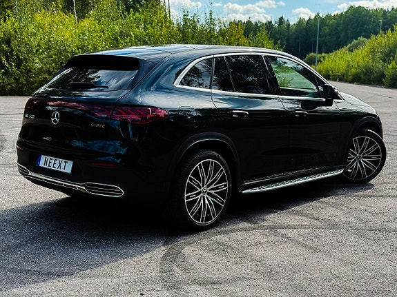Mercedes-Benz EQE SUV 5 of 5