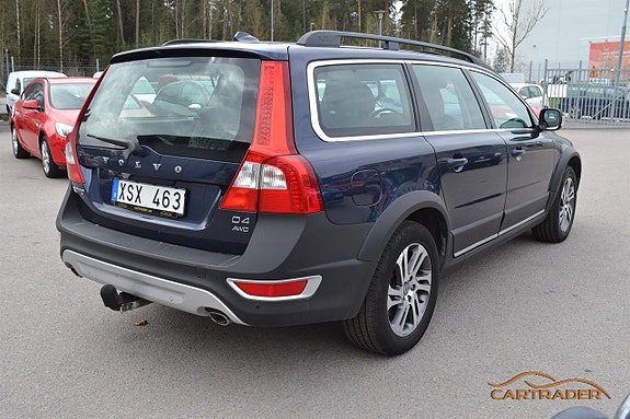 Volvo XC70 8 of 15