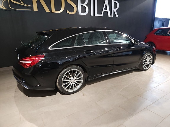 Mercedes-Benz CLA200 4 of 14