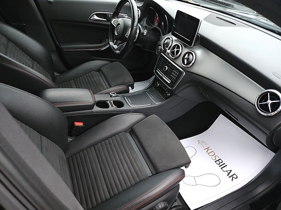 Mercedes-Benz CLA200 7 of 14