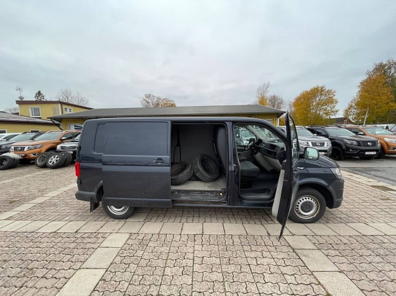 Volkswagen Transporter 12 of 20