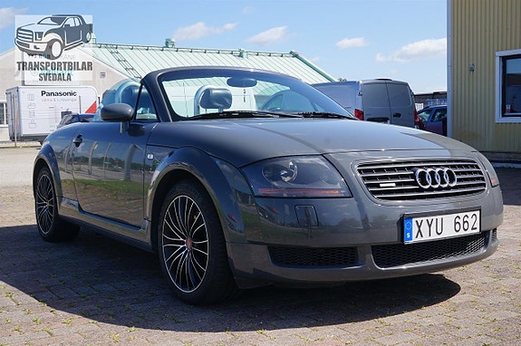 Audi TT 3 of 5