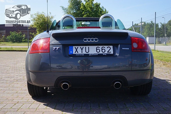 Audi TT 4 of 5