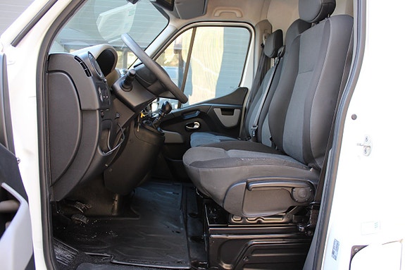 Renault Master 9 of 21