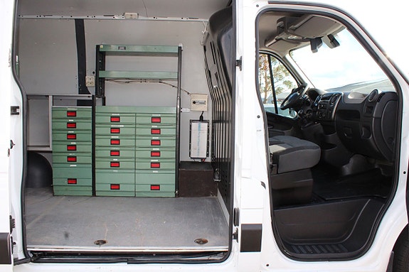 Renault Master 15 of 21