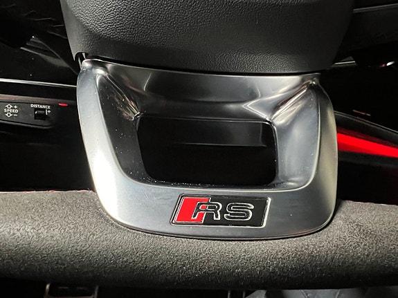 Audi RS Q8 16 of 28