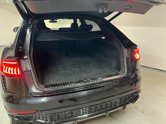 Audi RS Q8 27 of 28