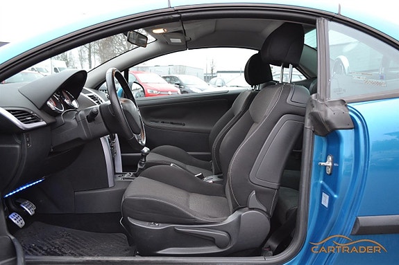 Peugeot 207 CC 7 of 15